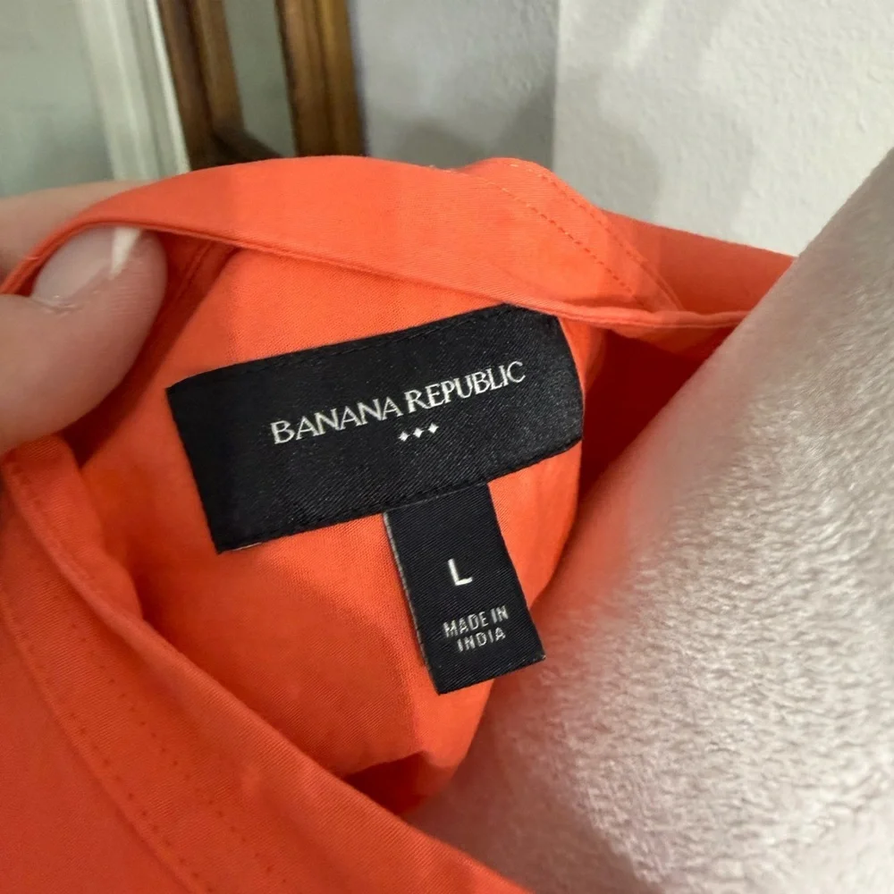 Banana Republic Women's Orange Button-Down Shirt